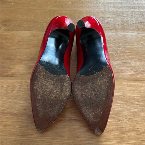 Stuart Weitzman Red Patent Leather Pumps Heels Women’s Size 6.5 Pointed Classic - Picture 6 of 6